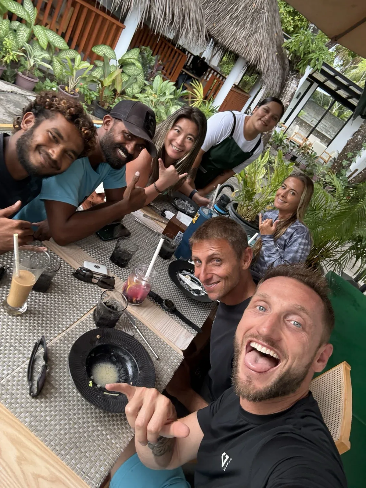 Dinner with the crew Sober travel dinner with the dive crew in Fuvahmulah Maldives, community and connection, Nomadic Addictt.